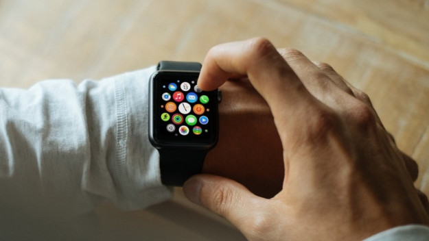 Mask-wearers delight: Update enables Apple Watch to unlock your iPhone