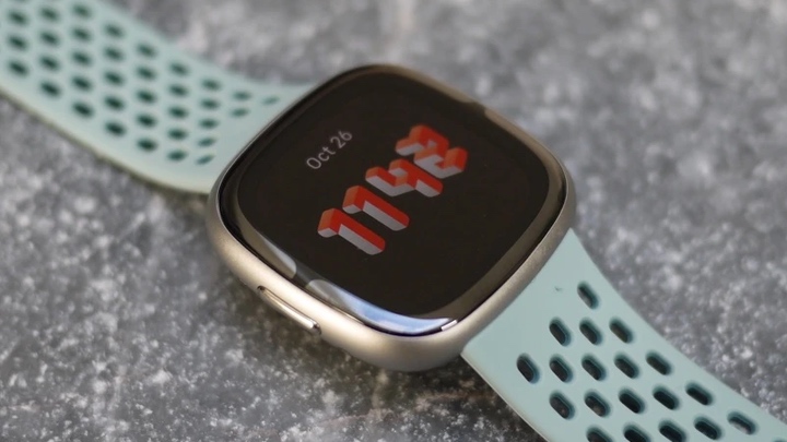 7281 wearable tech news fitbit sense 2 vs fitbit versa 4 which new smartwatch is best for you image7 ws4uckdakm.jpg