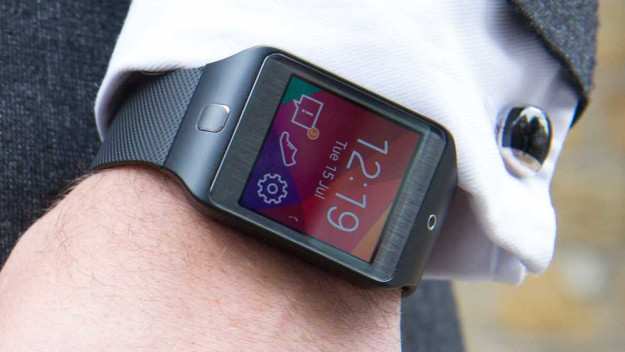 Smartwatches to overtake fitness trackers as market quadruples by 2017