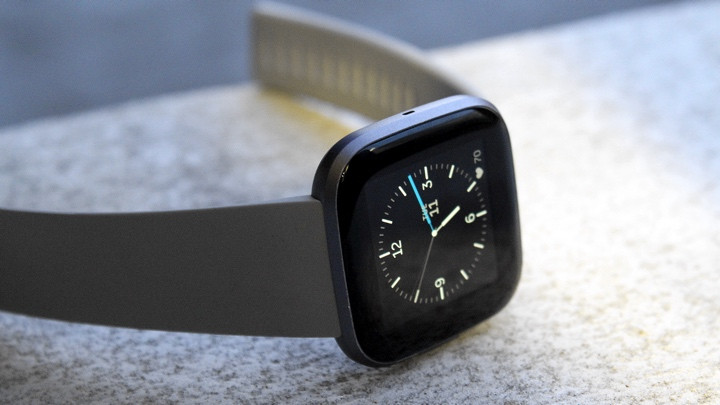 Best Fitbit Versa and Sense watch faces to download