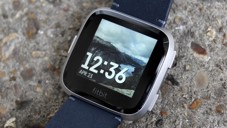 Best Fitbit Versa and Sense watch faces to download