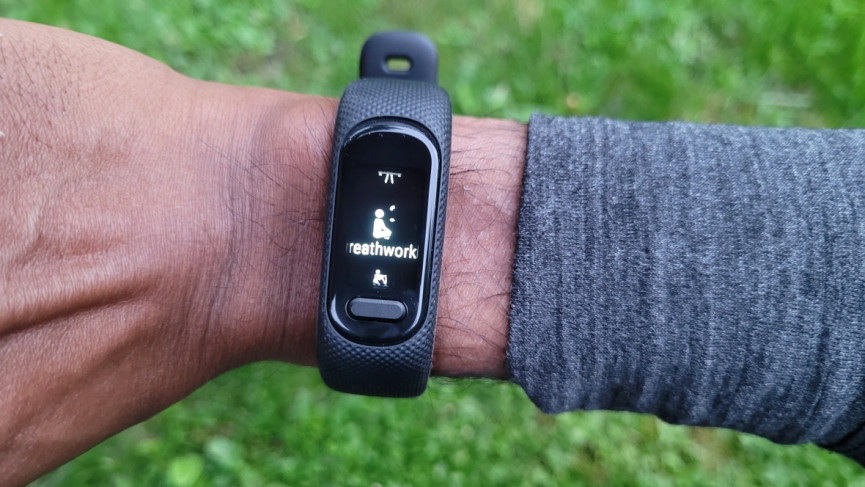 Garmin Vivosmart 5 review